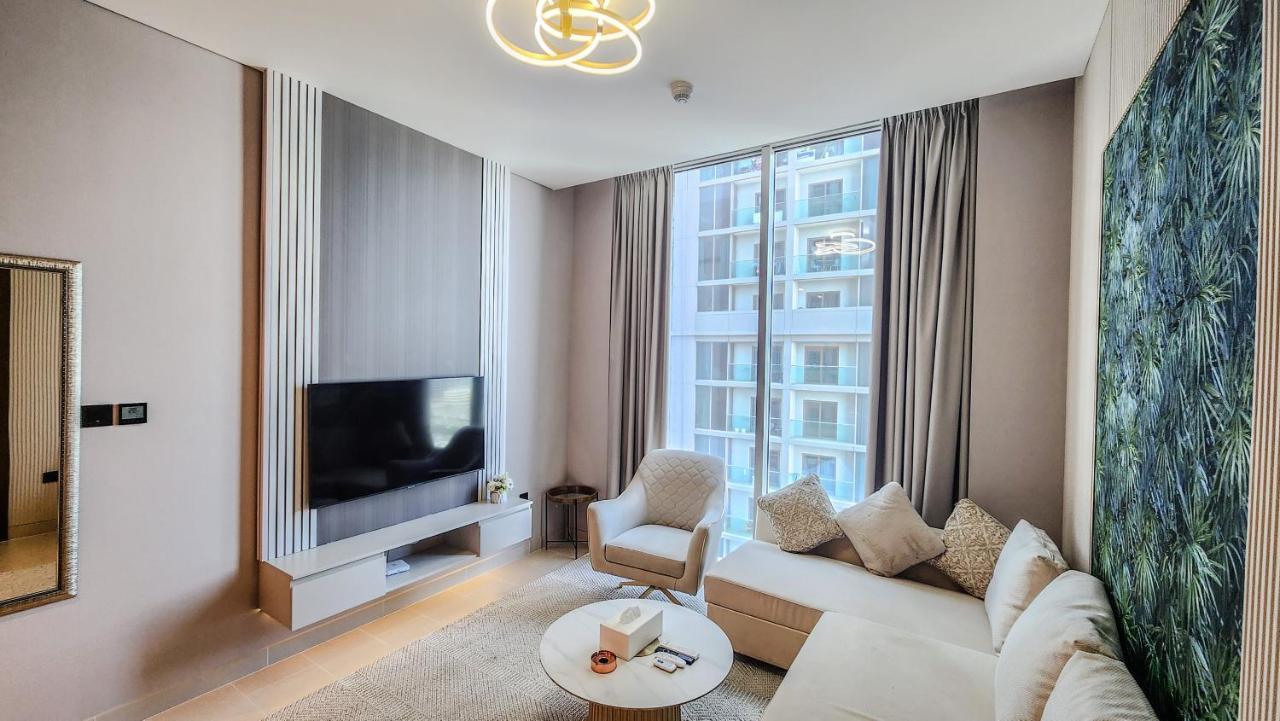 By Latinem Luxury 2br Cvr B1308 Near Burj Khalifa Apartment Dubai