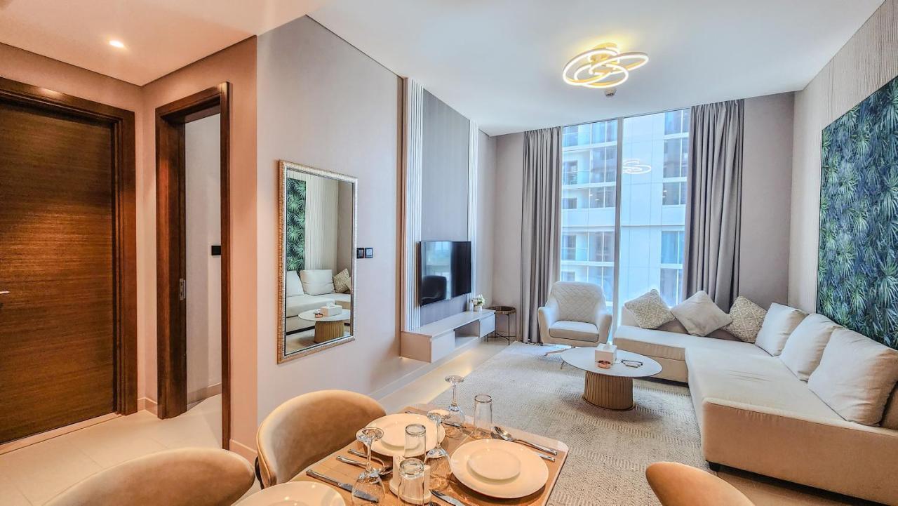 By Latinem Luxury 2br Cvr B1308 Near Burj Khalifa