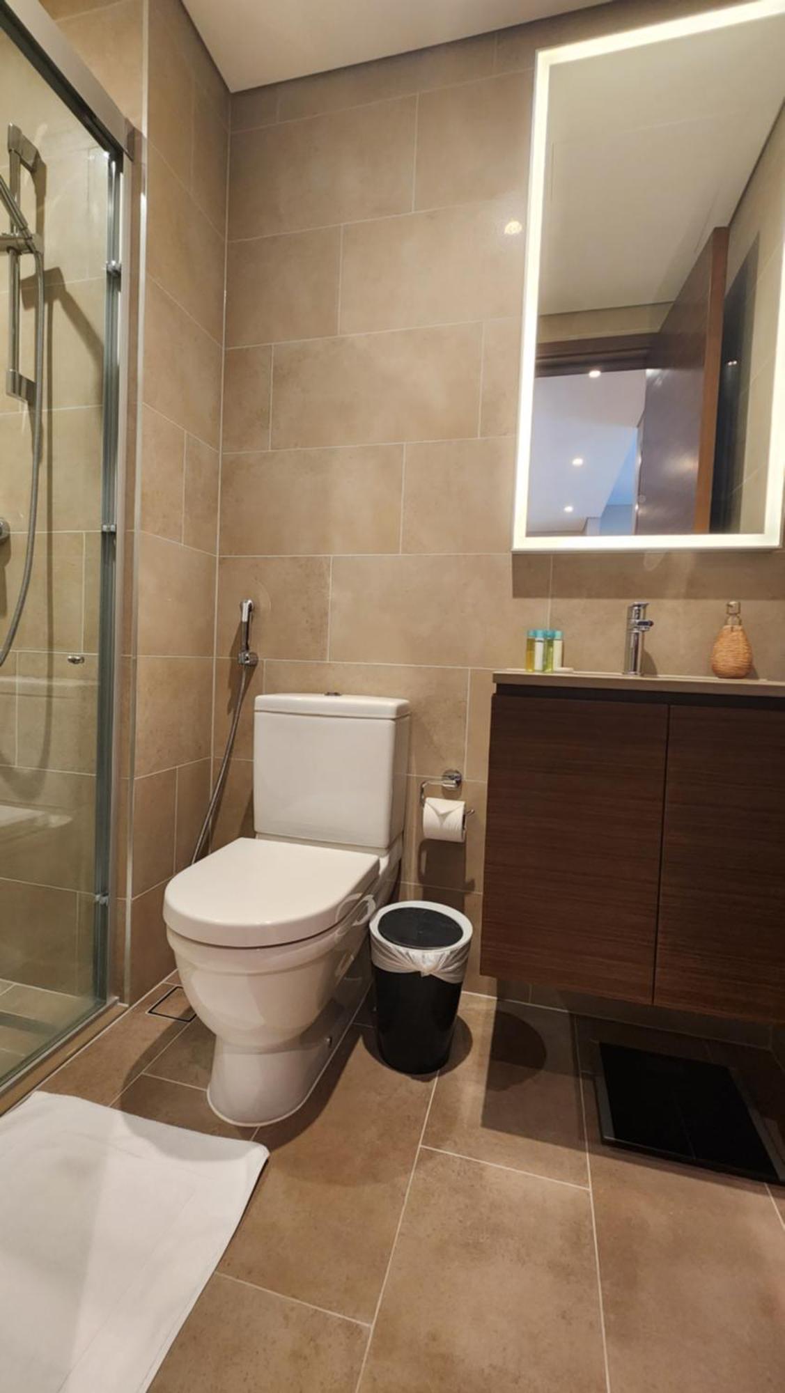 By Latinem Luxury 2br Cvr B1308 Near Burj Khalifa Dubai